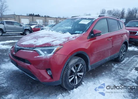 2017 Toyota Rav4 Xle z USA, uszkodzony, nr VIN JTMRFREV9HJ151097